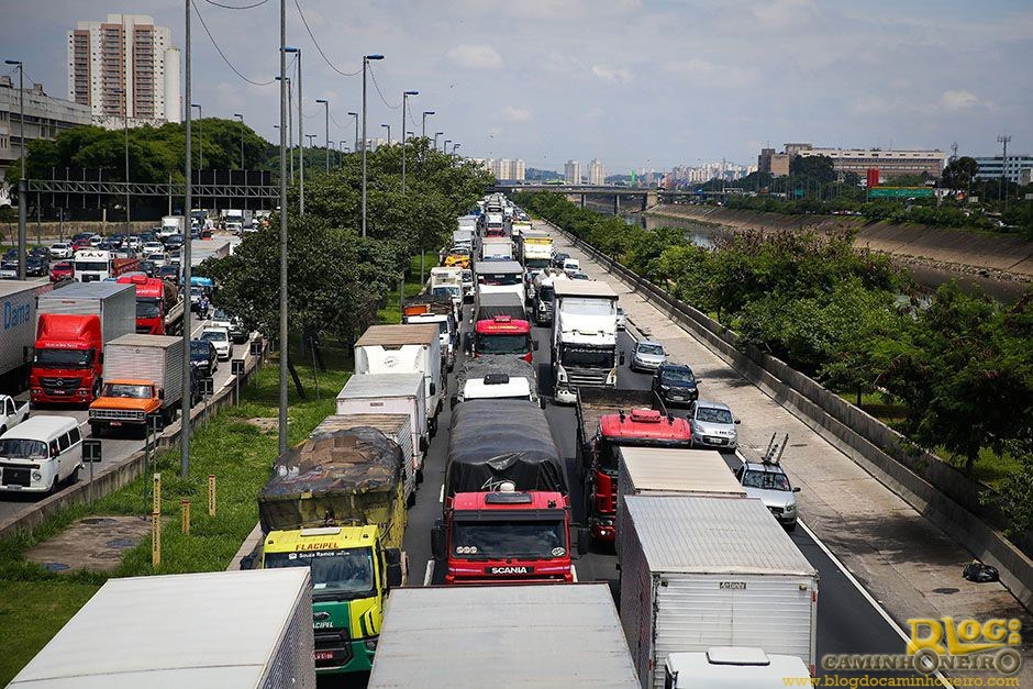 Greve dos caminhoneiros 20152
