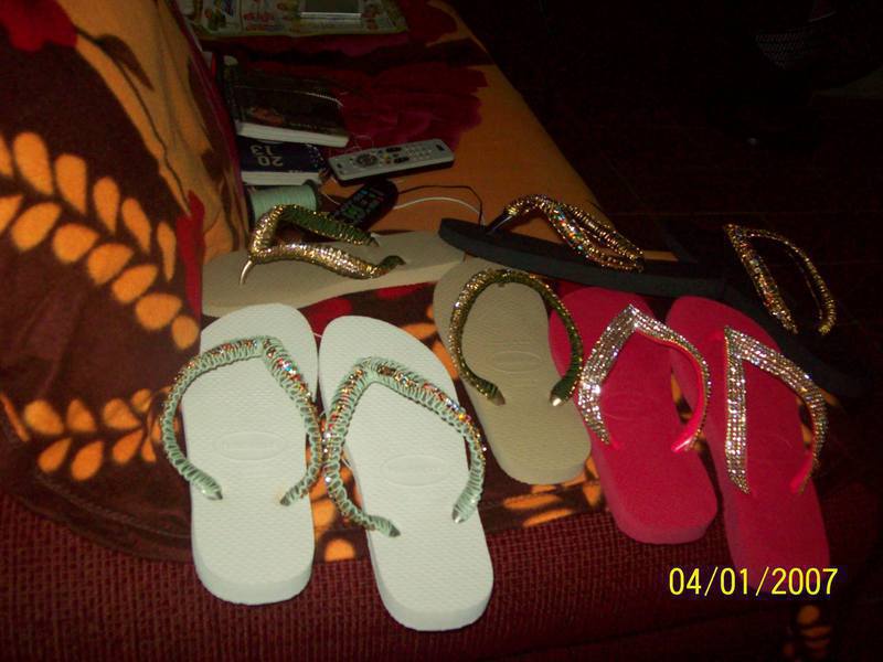 Chinelo pedraria 