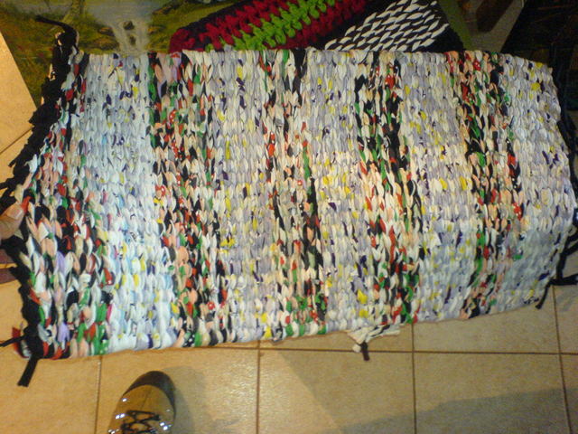 D. dora 004 display