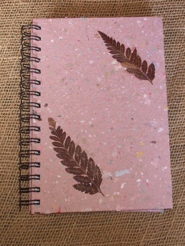 Caderno com pauta display