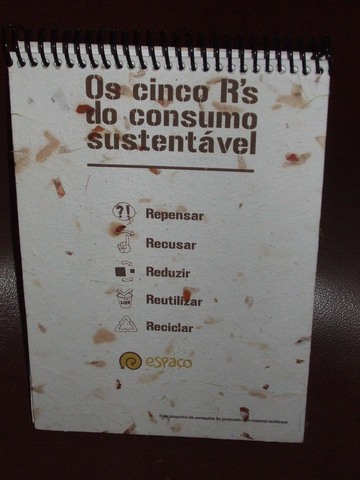 Loja toca verso do bloco display