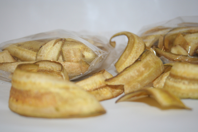 Banana chips display