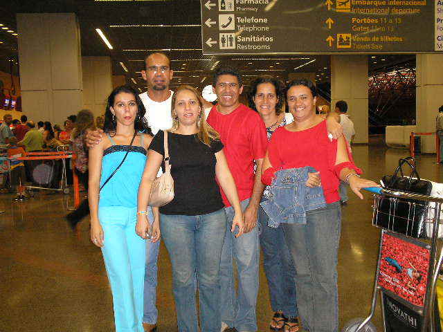 Turma treinamento aeroporto display