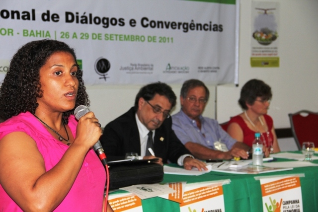 Dialogos aicoculturas 60 display