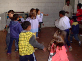 10.05.07.arco Íris.teatro  8  display
