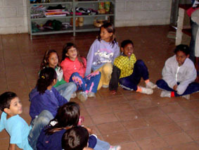 10.05.07.arco Íris.teatro  9  display
