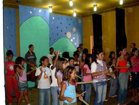 18.05.07.arco Íris.teatro  1  display