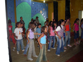 18.05.07.arco Íris.teatro  3  display
