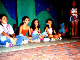 18.05.07.arco Íris.teatro  7  display