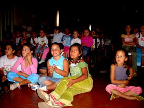 18.05.07.arco Íris.teatro  17  display