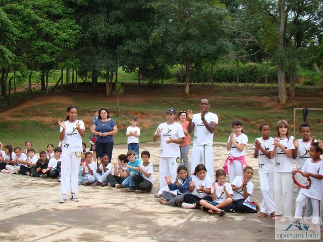 26.11.2010.1a. edição  6  display