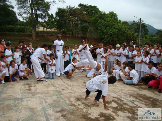 26.11.2010.1a. edição  28  display