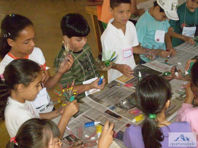 2009.12.04.jogos e brincadeiras display