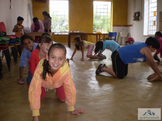 2009.12.04.jogos e brincadeiras  24  display