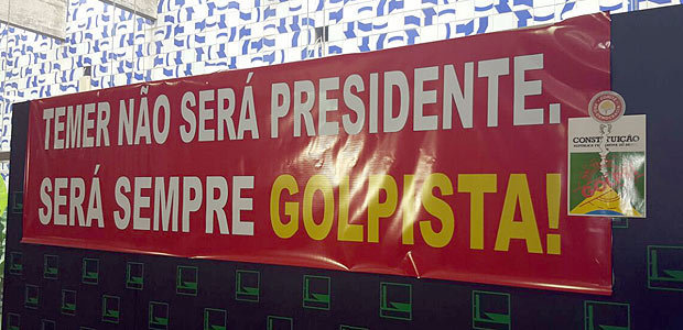 Temer golpista display